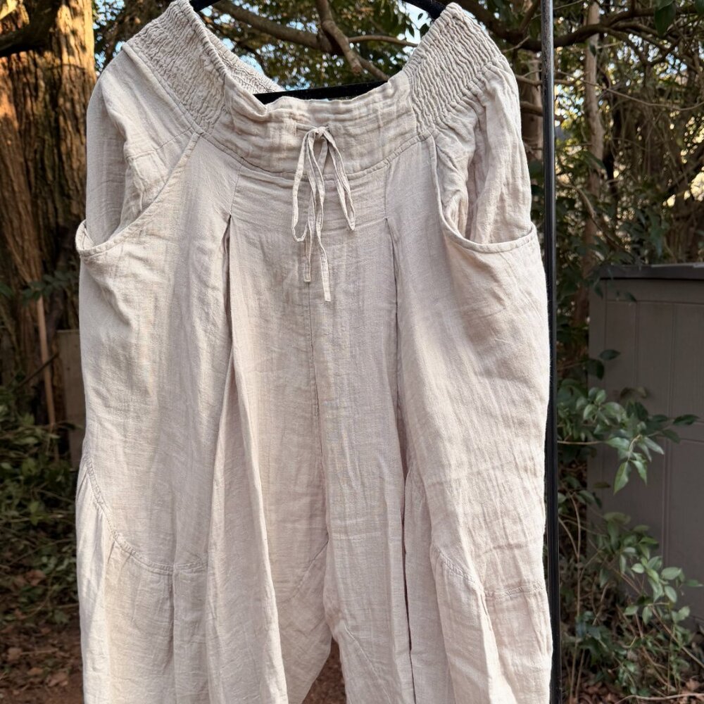 Relaxed Drawstring Wide-Leg Pants in Light Beige